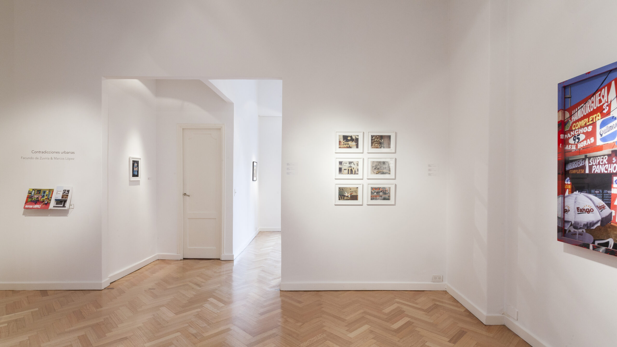 Rolf, Contradicciones urbanas, López y De Zuviría, fotos sala, ph Javier Agustín Rojas 3